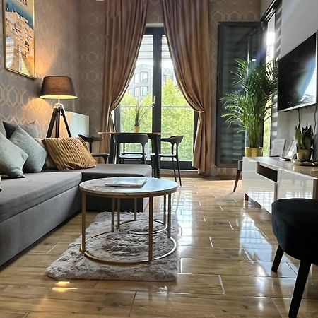 Prince Witold'S Apartments With A Rooftop View Of The City - 500 Steps To Rynek Wroapart فروتسواف المظهر الخارجي الصورة